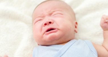 calmer les pleurs et douleurs de bébé