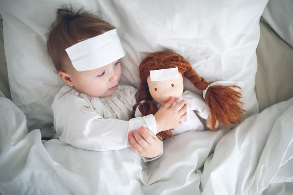 un oignon sous le lit de bébé