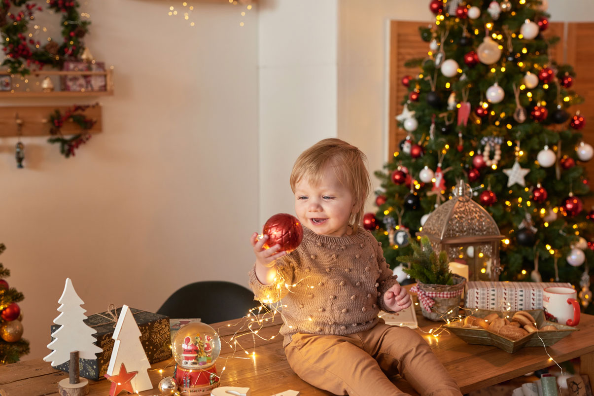 une déco de Noël sécurisée pour bébé