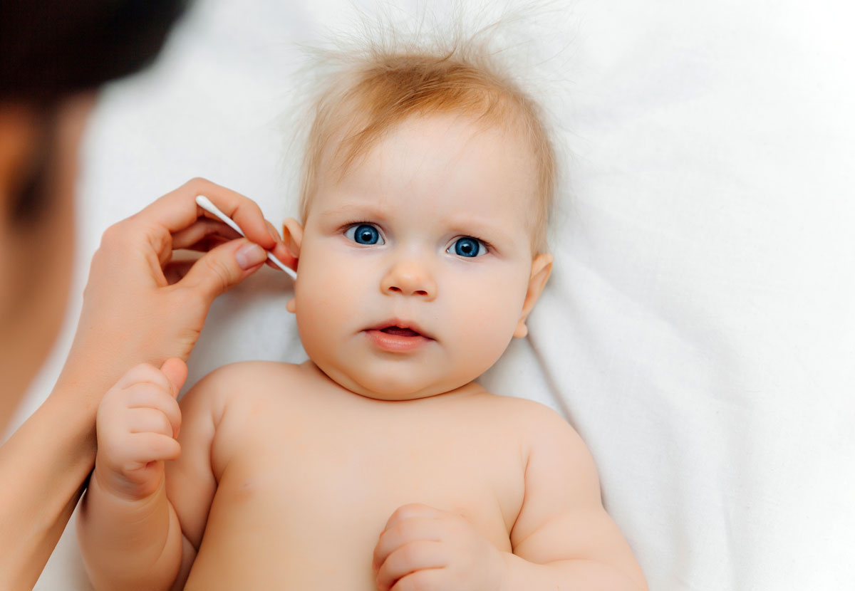 comment bin nettoyer les oreilles de bébé ?