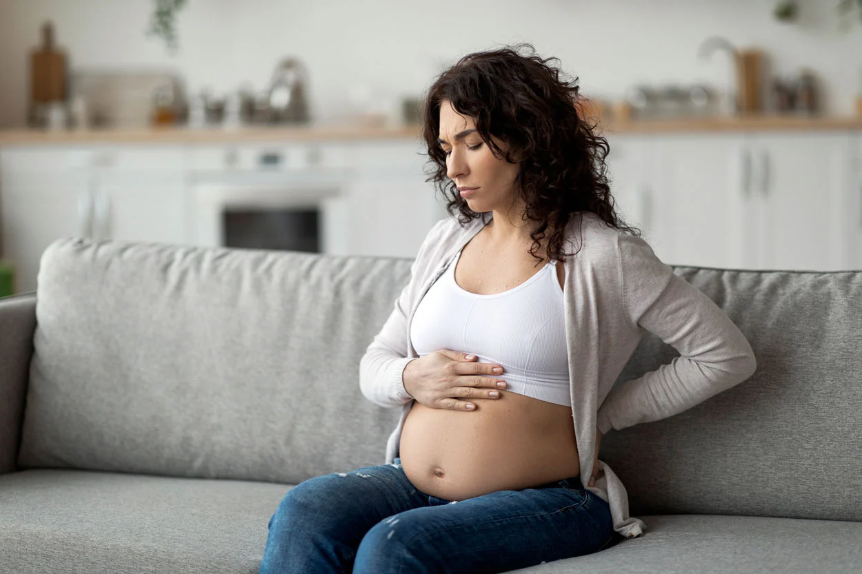 Présence de "produits chimiques éternels" dans le sang des femmes enceintes