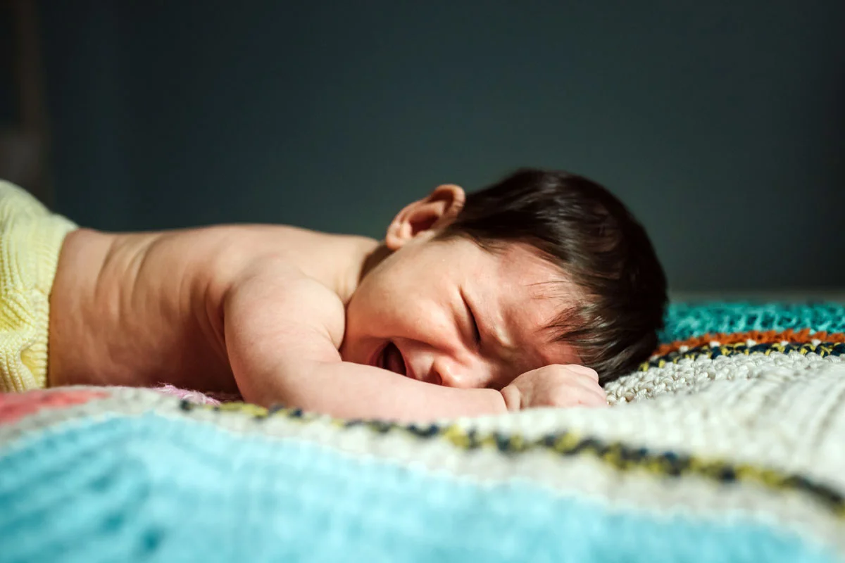 Bébé de 7 mois agité : comment apaiser ses pleurs et améliorer son sommeil ?