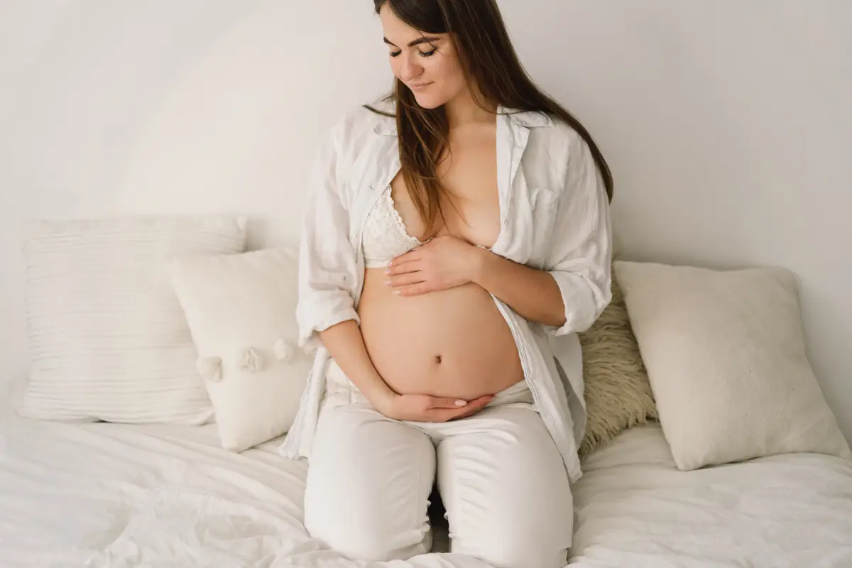 Découvrez les incroyables méthodes d’accouchement des femmes au XVIe siècle !