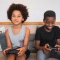 Jeux vidéos : à partir de quel âge votre enfant peut-il commencer à jouer ?