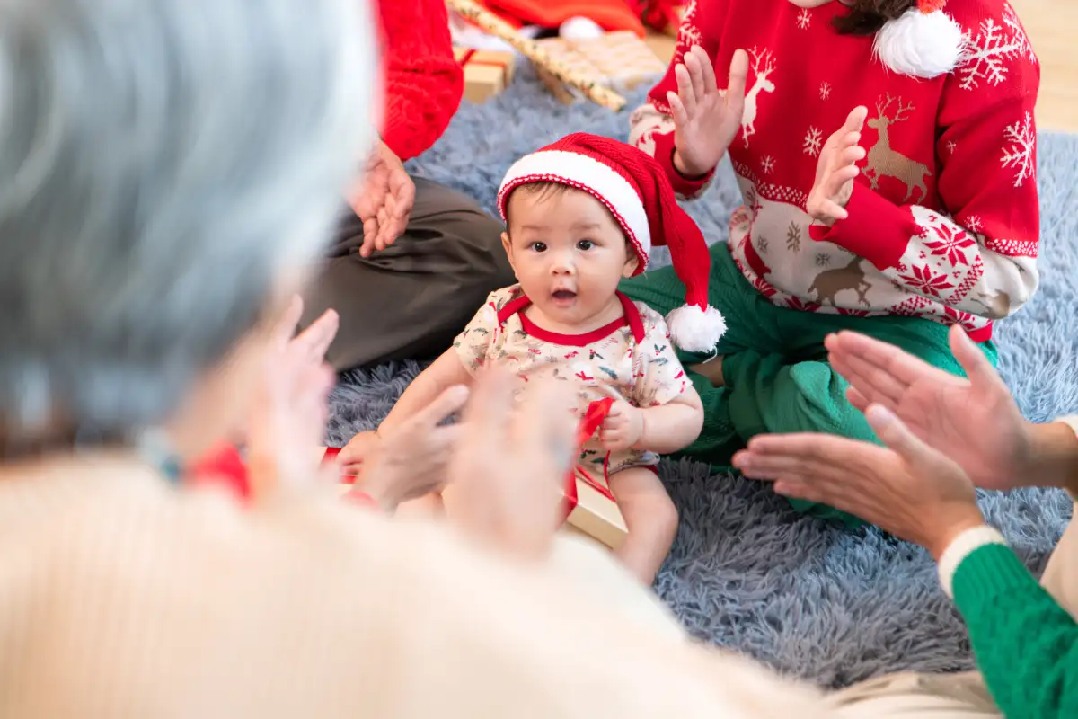 10 astuces pour un premier Noël inoubliable avec bébé